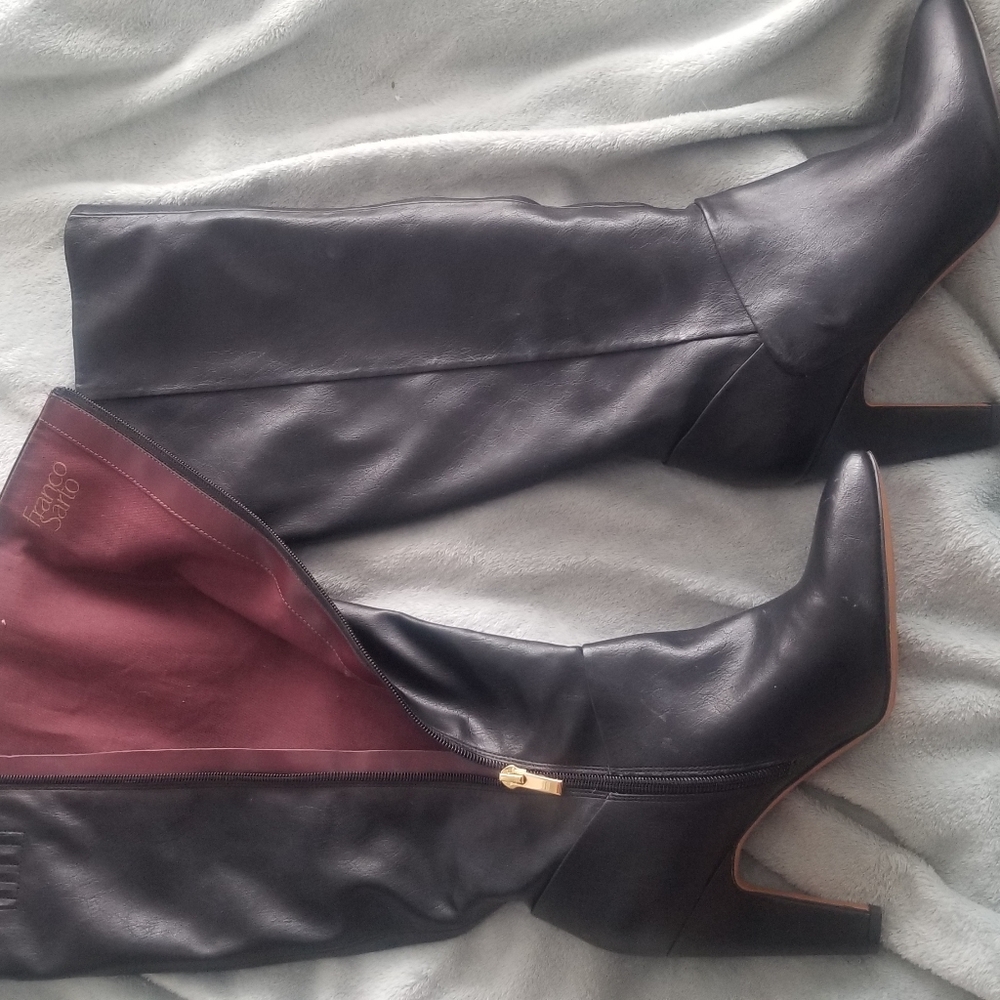 Classy Franco Sarto Boots.. Black loose in the calf.  Knee high .. Size 8.5..